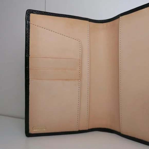 Coach Agenda Planner Address Book - Picture 8 of 9